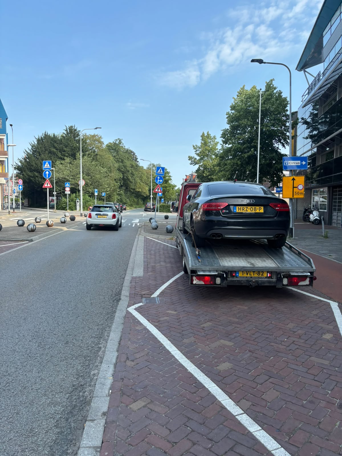 Rembrandt Services - oprijwagen